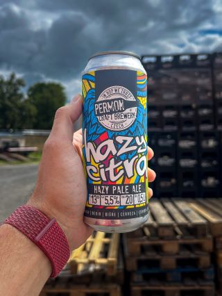 💥 HAZY IS BACK 💥 Naše základní NEIPA z řady HAZY se vrátila! A rovnou do lednic i na e-shop. Zamíchej si mlhu! 🍺 Tahle...
